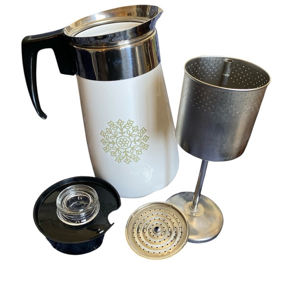 VINTAGE OLIVE GREEN SNOWFLAKE CORNING WARE COFFEE TEA POT MAKER